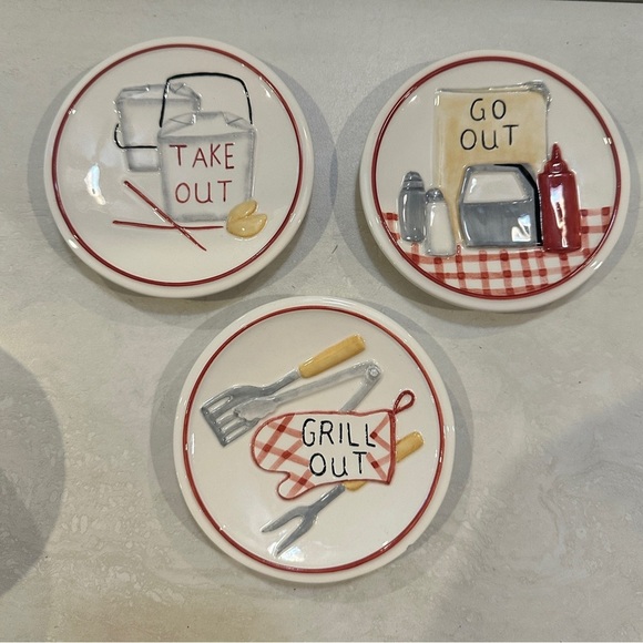 Other - MWW Market "DINNER CHOICES " Mini 4.5" Plates Pig-Take-Grill-G0 Out Set of 3